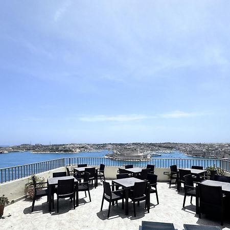 Grand Harbour Hotel Valletta Bagian luar foto