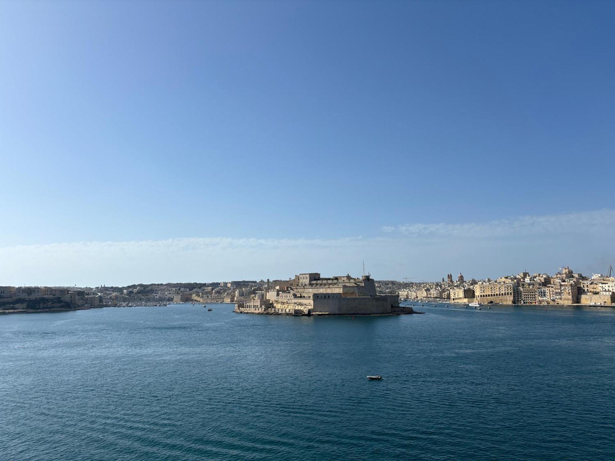 Grand Harbour Hotel Valletta Bagian luar foto