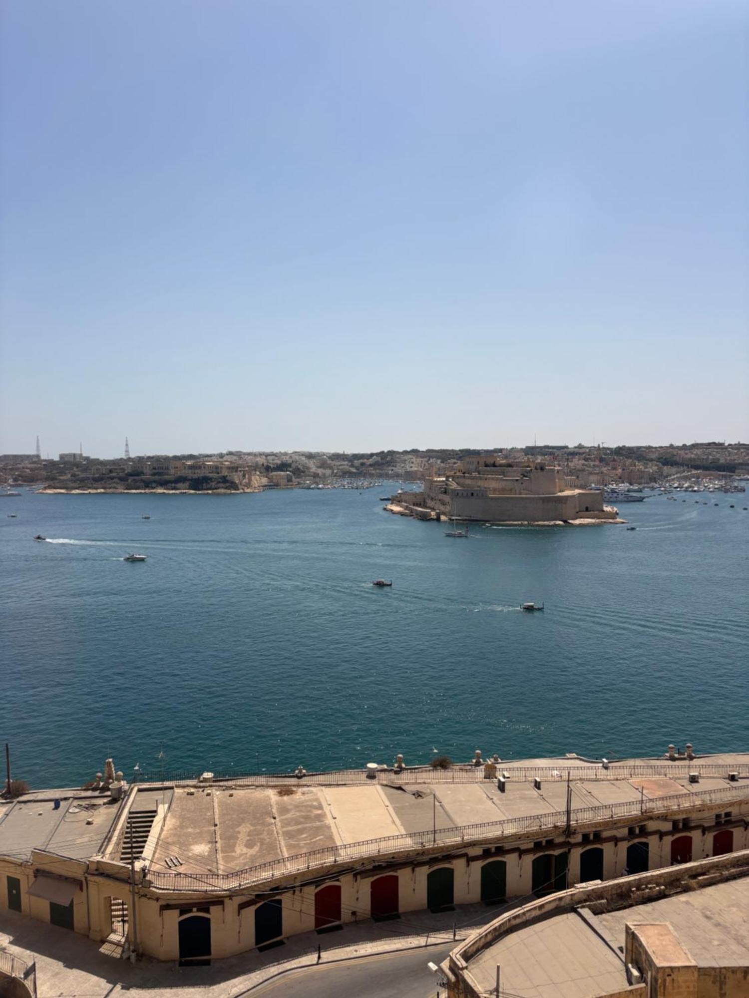Grand Harbour Hotel Valletta Bagian luar foto