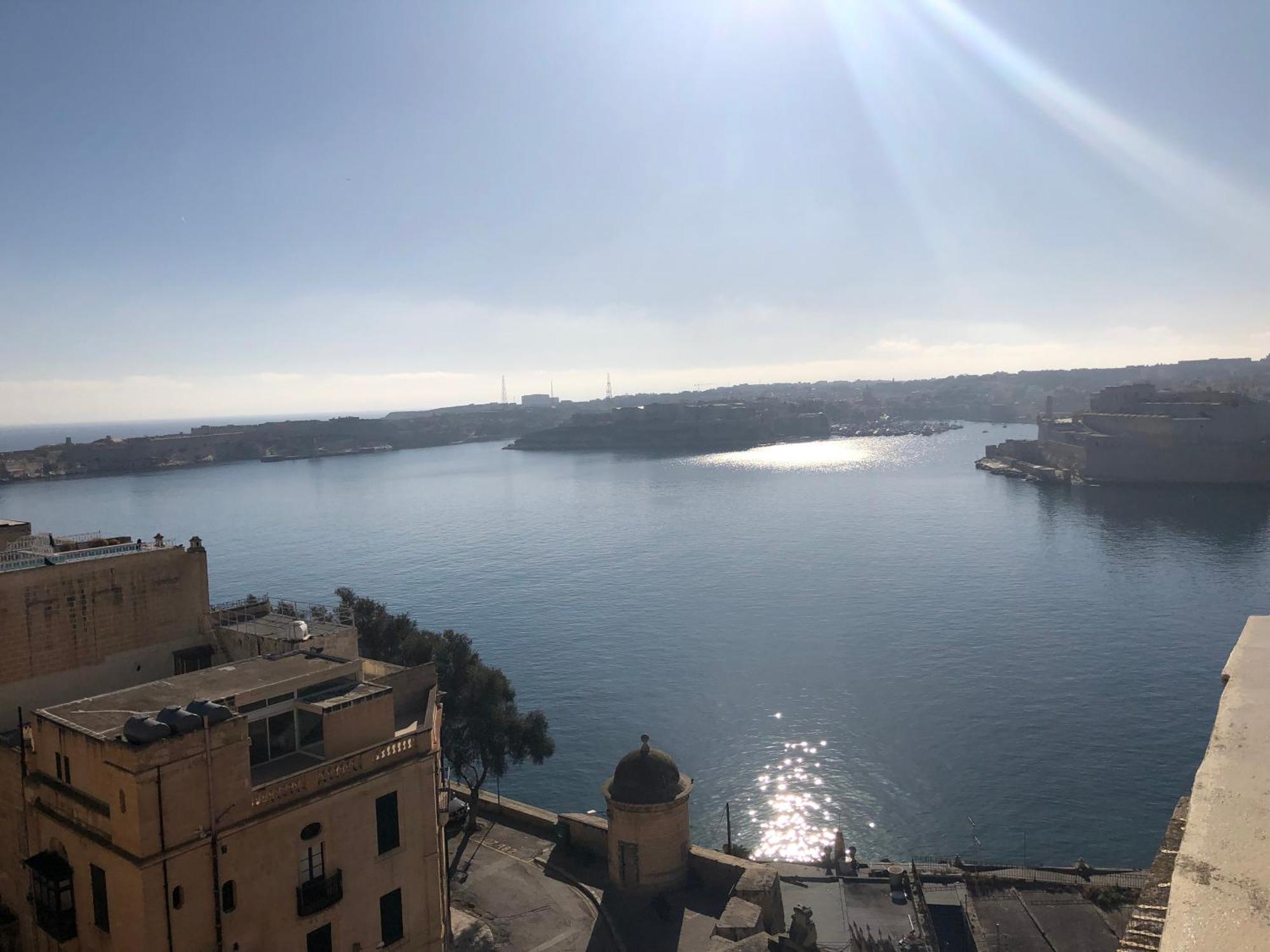 Grand Harbour Hotel Valletta Bagian luar foto