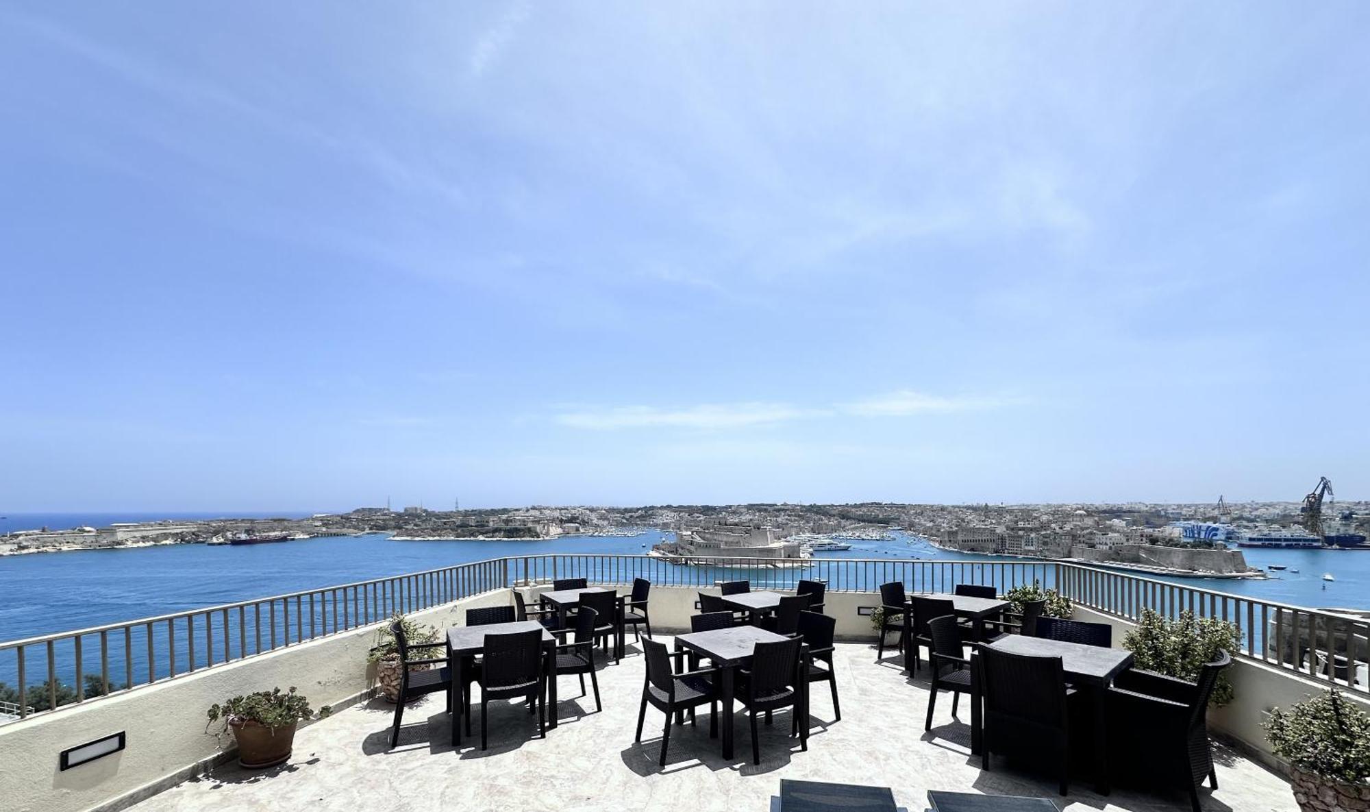 Grand Harbour Hotel Valletta Bagian luar foto