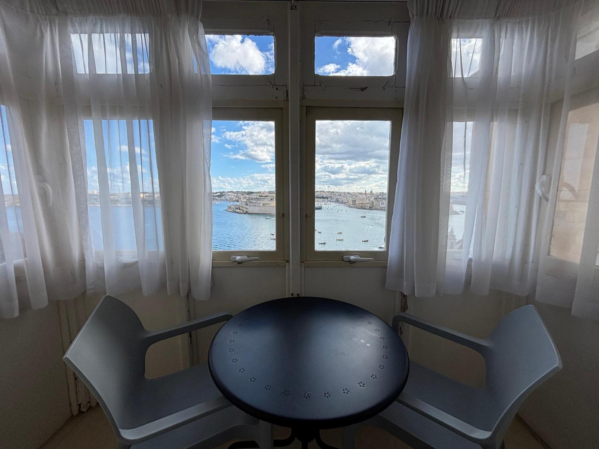Grand Harbour Hotel Valletta Bagian luar foto