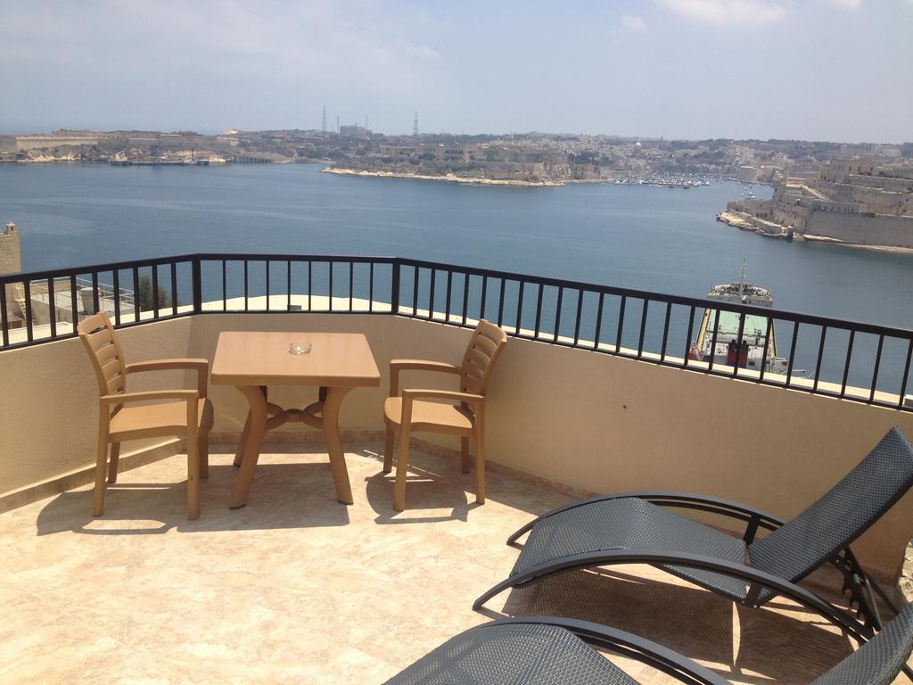 Grand Harbour Hotel Valletta Ruang foto
